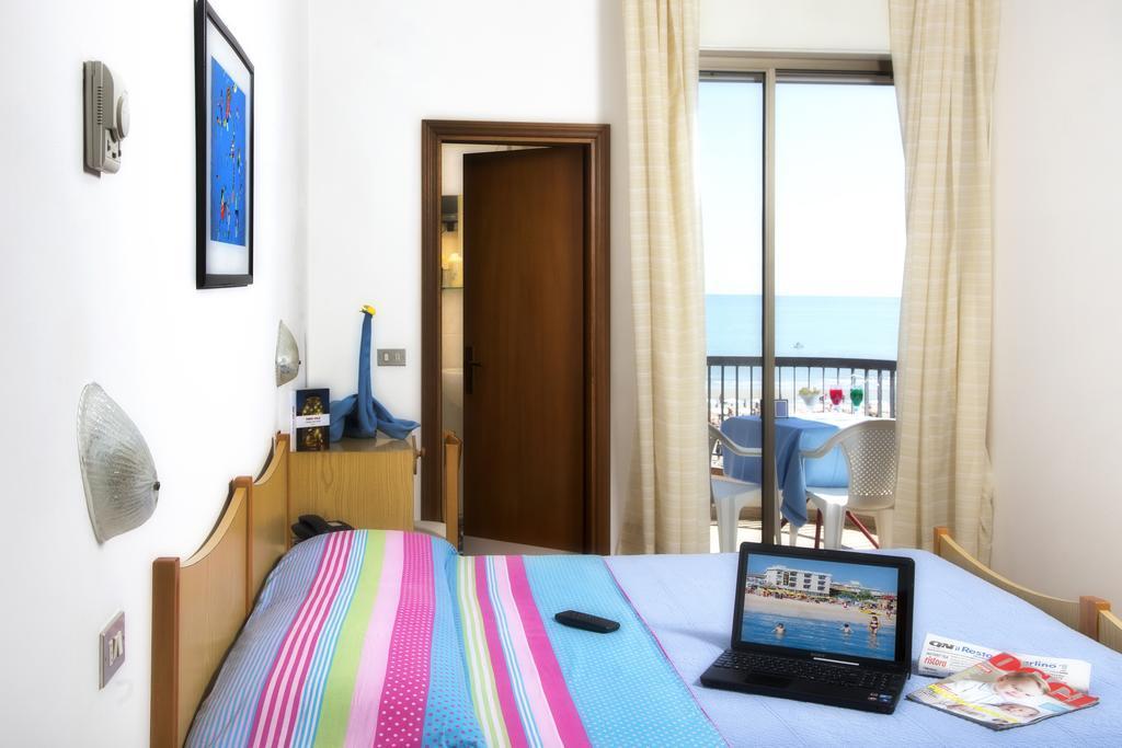 Hotel Usa Rimini Rum bild